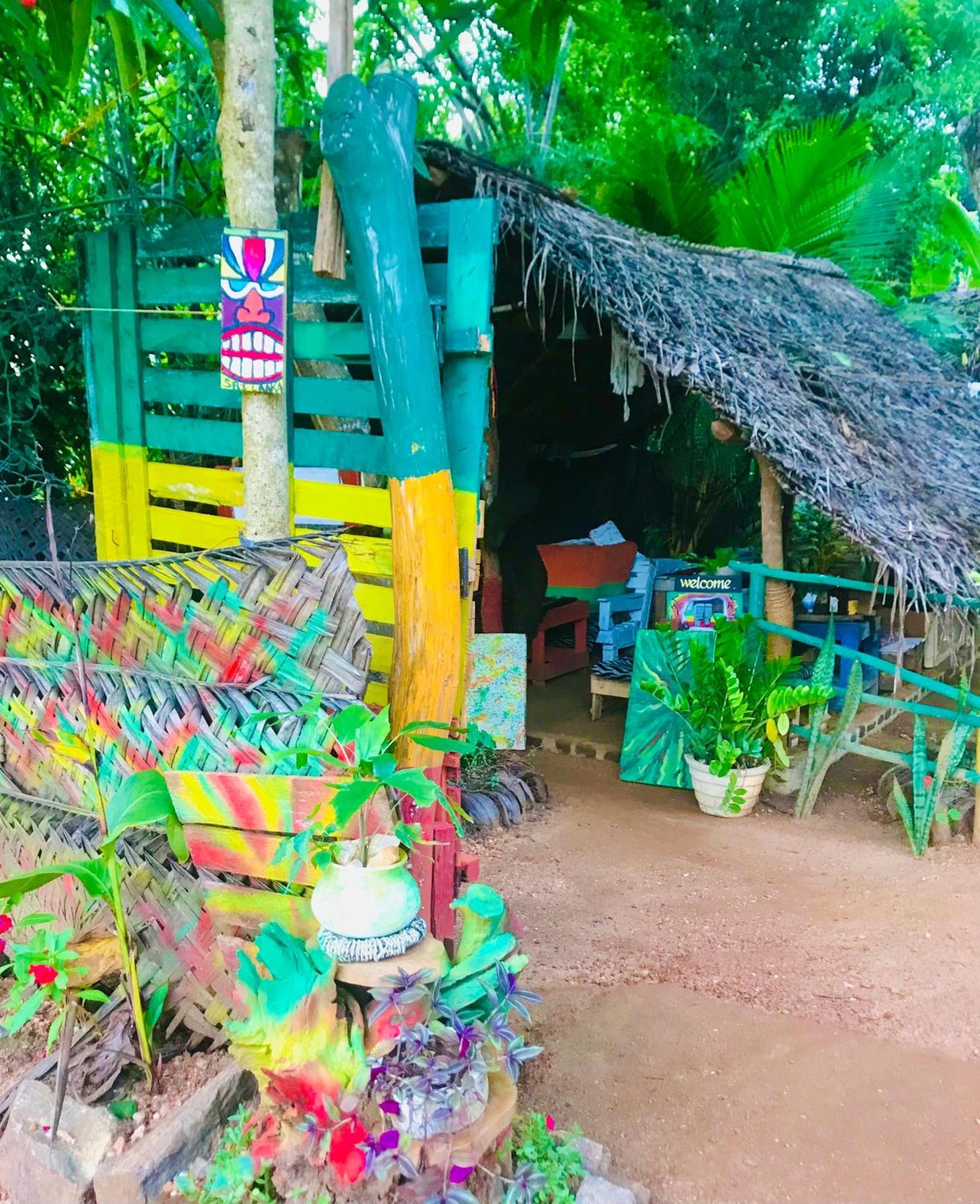 Reggae Paradise Hostel